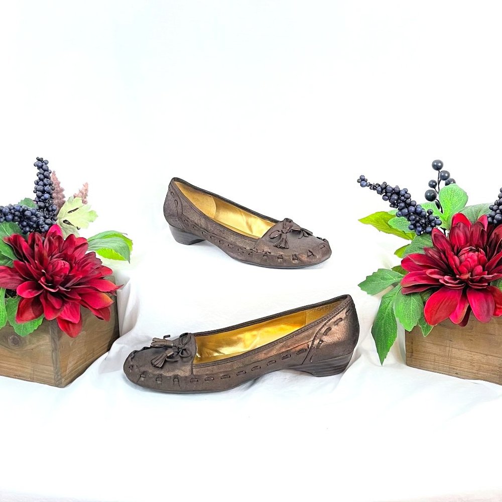 Bronze Leather Loafers | Kelly & Katie